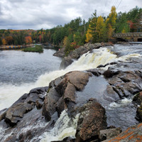 One of great views to see in Bracebridge. You feel as though you are on the rocks looking down on the water.