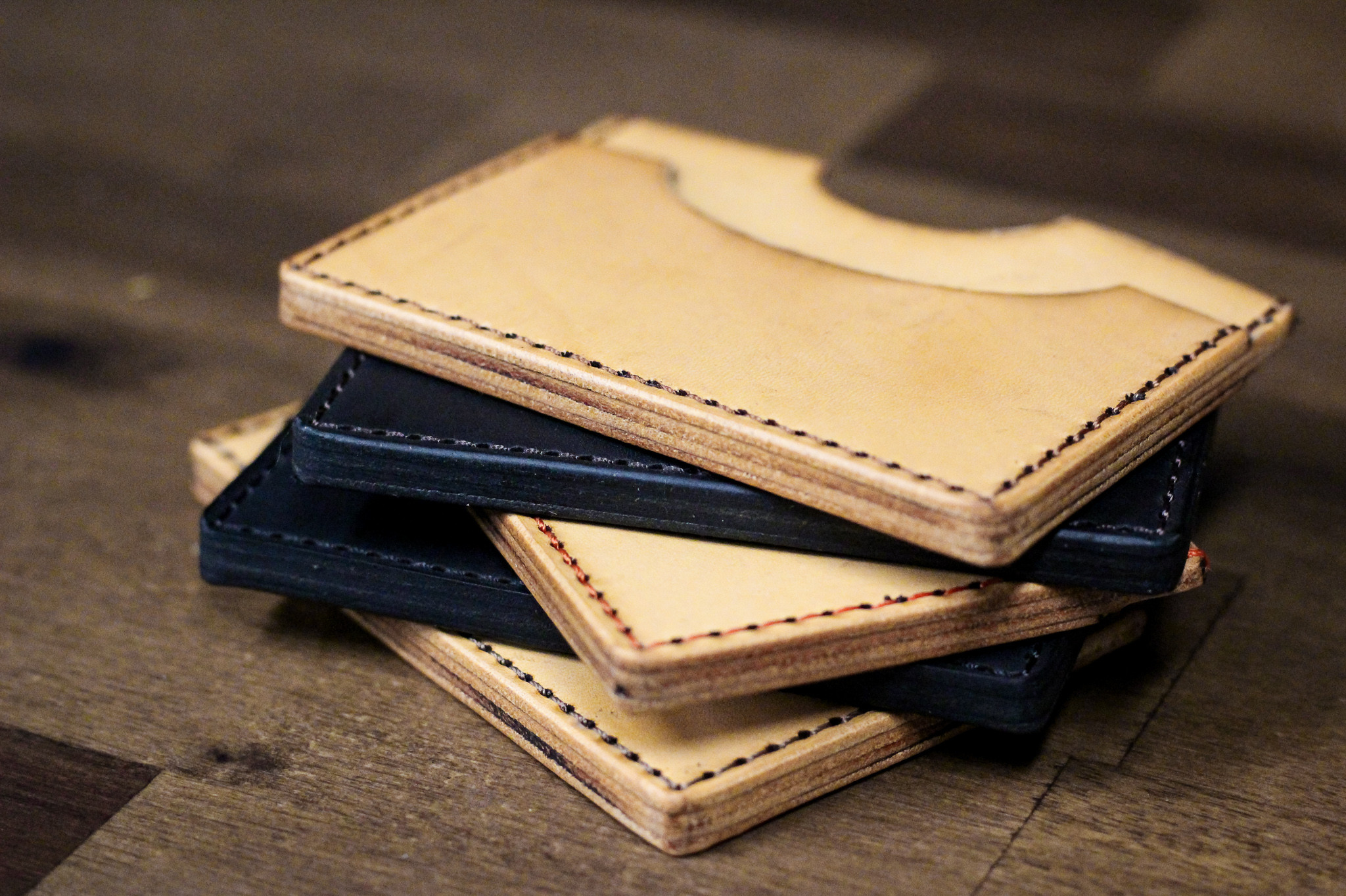 Leather Slim Minimalist Card Holder - Natural Minerva