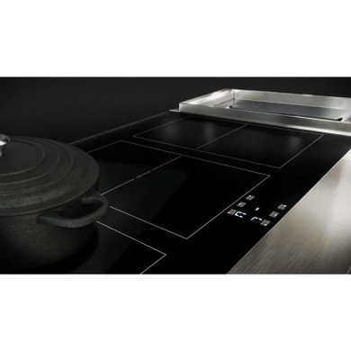 Jennair® NOIR™ 30" Induction Professional-Style Range JPIFC730RM