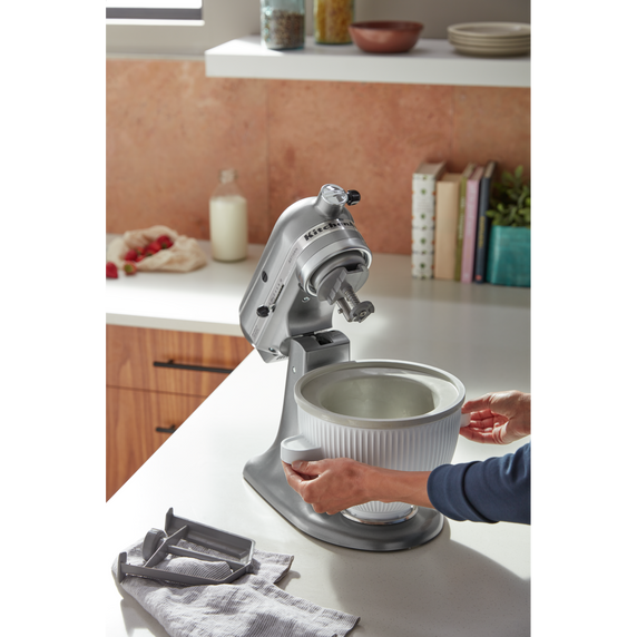 Kitchenaid® Artisan® Series 5 Quart Tilt-Head Stand Mixer KSM150PSCU