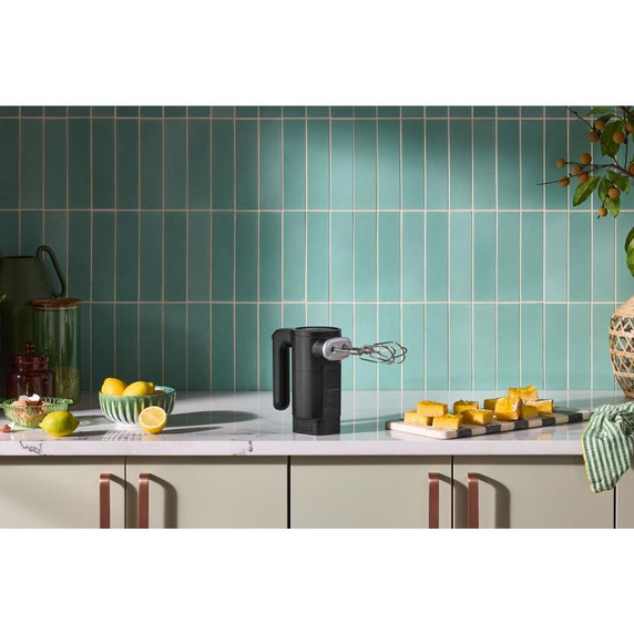 KitchenAid Go™ Cordless Hand Mixer - battery included KHMR762BM KitchenAid Go™ Cordless Hand Mixer - battery included KHMR762BM