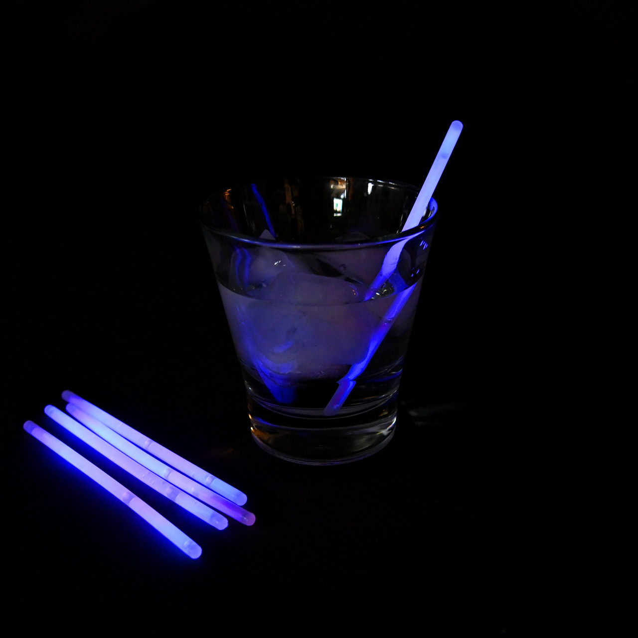 Glow stick shaker And Drink At A Time, Neon Sticks