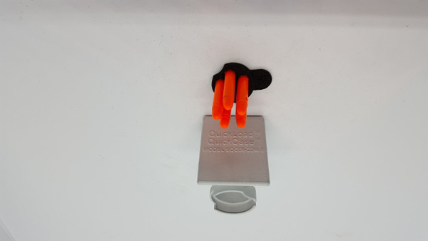 SQC08-22M-5 QuickLoad(R) QuickCase(TM) Belt Clip