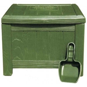 Plastic Divot Box - Green - Complete With Scoop