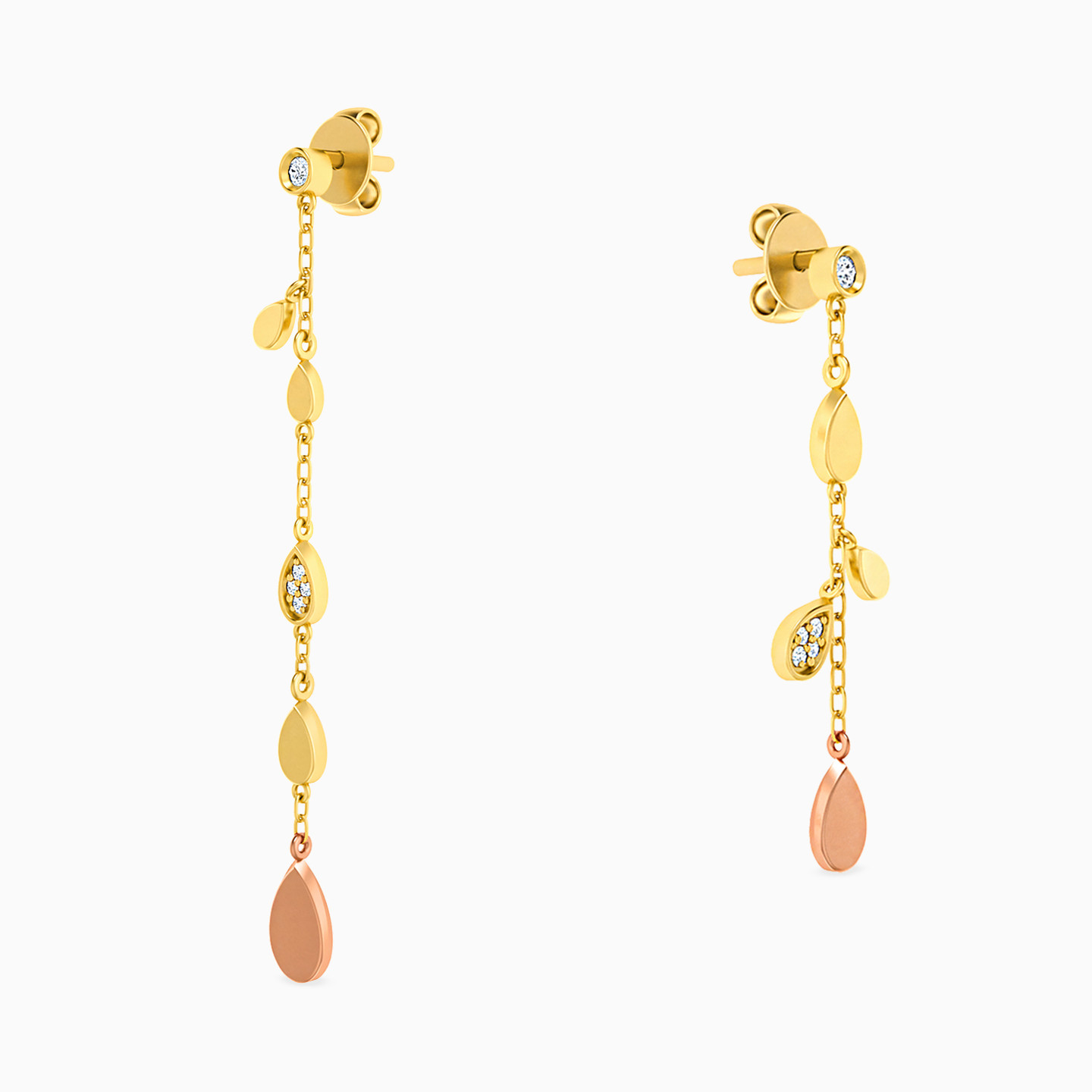 أقراط متدلية ذهب شكل قطرة عيار 18 قيراط مزينة بالألماس - 3 أقراط متدلية ذهب شكل قطرة عيار 18 قيراط مزينة بالألماس - 3