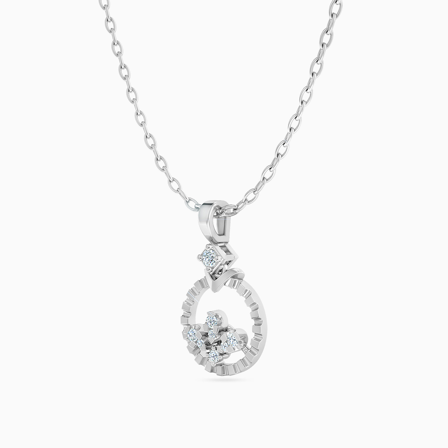 Circle Diamond Pendant in 18K Gold - 2