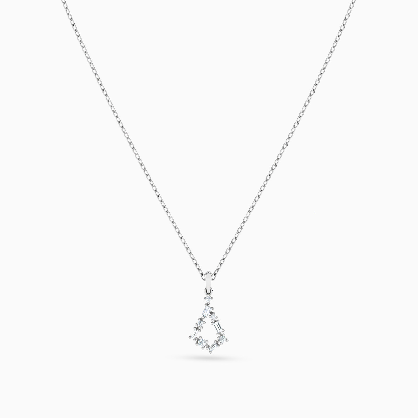 18K Gold Diamond Pendant Necklace - 3