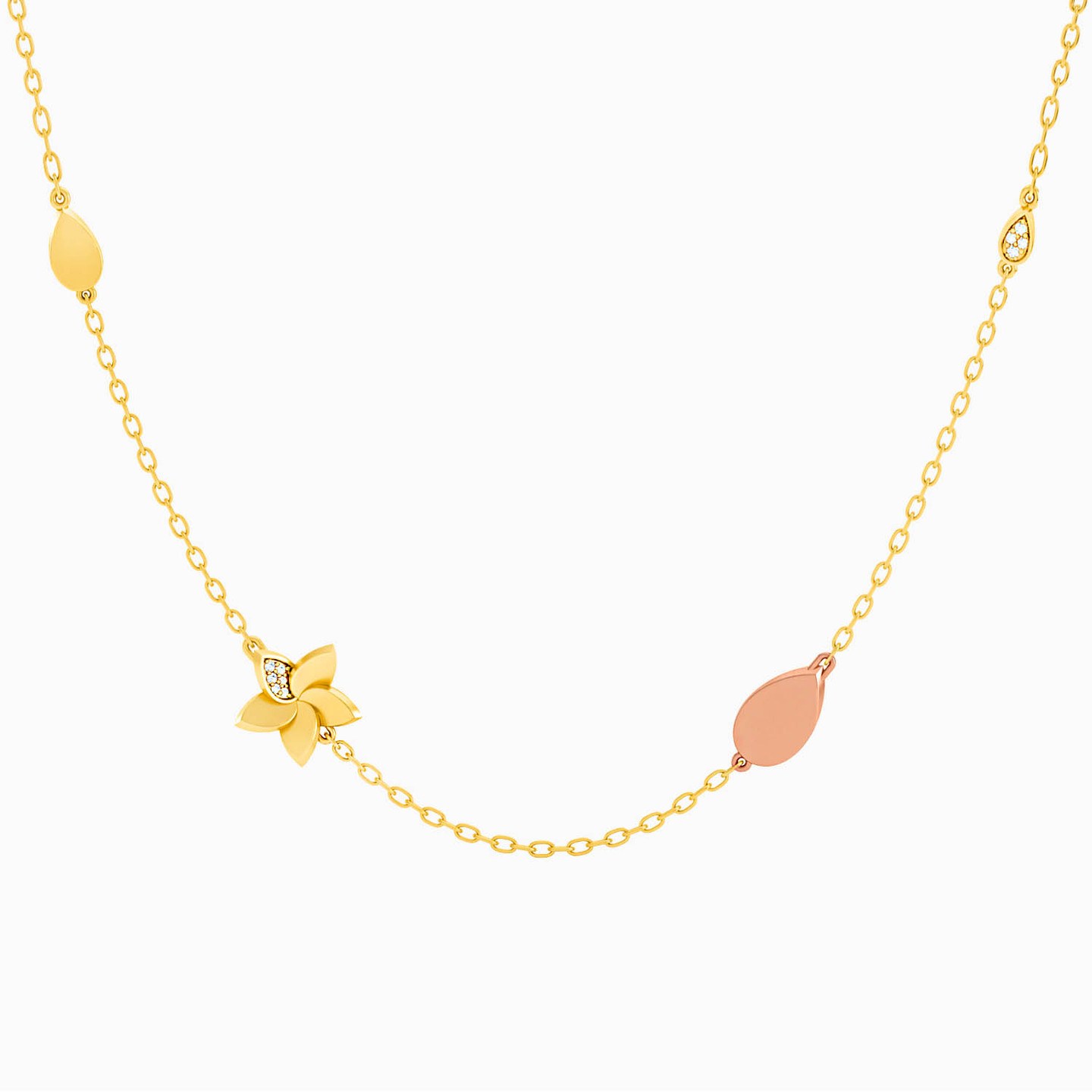 Flower Diamonds Chain Necklace in 18K Gold - 2 Flower Diamonds Chain Necklace in 18K Gold - 2