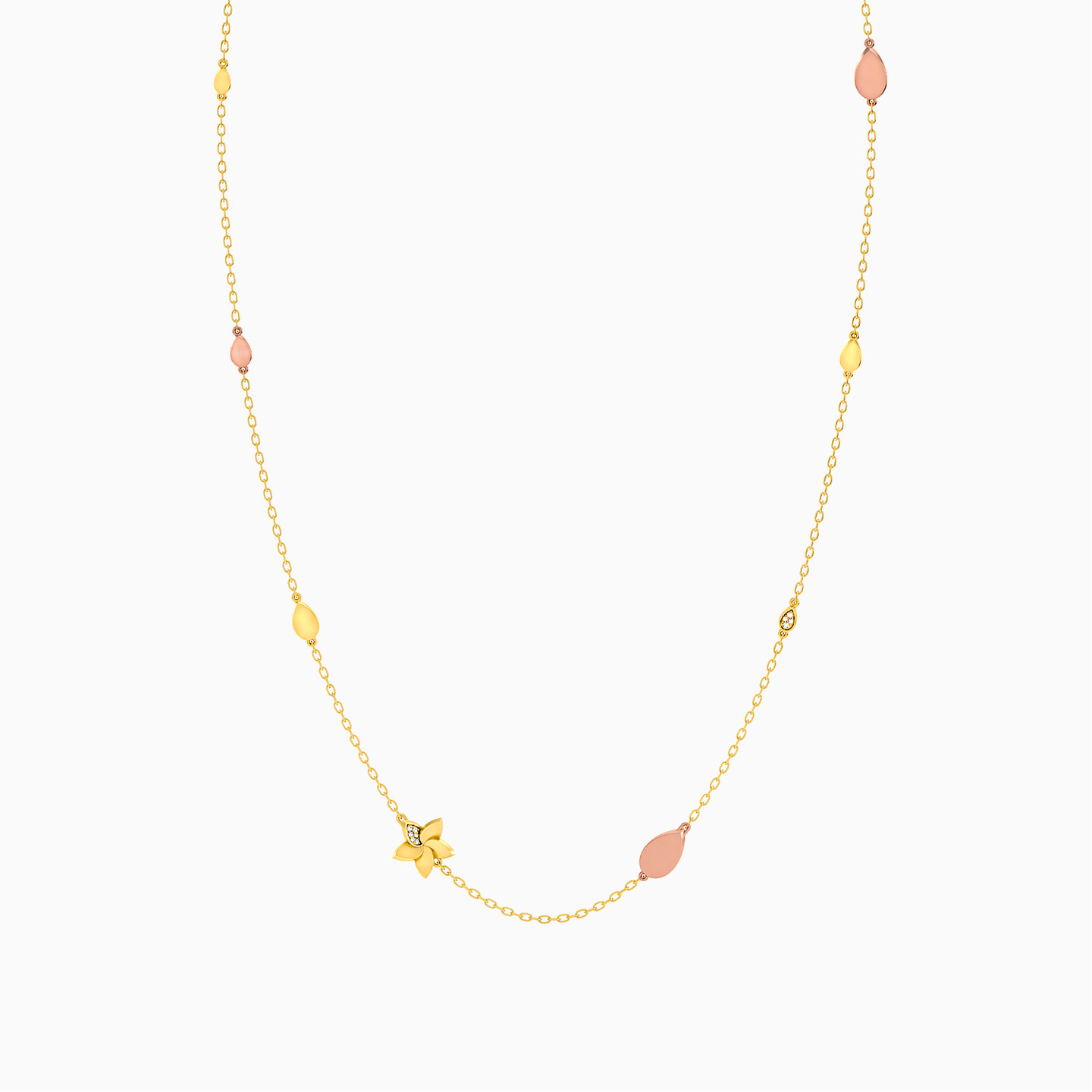 Flower Diamonds Chain Necklace in 18K Gold - 4 Flower Diamonds Chain Necklace in 18K Gold - 4
