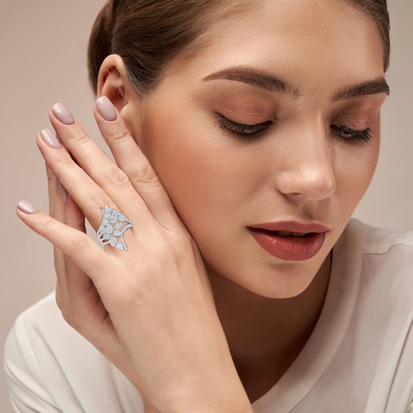 Diamond Ring in 18K Gold - 4 Diamond Ring in 18K Gold - 4