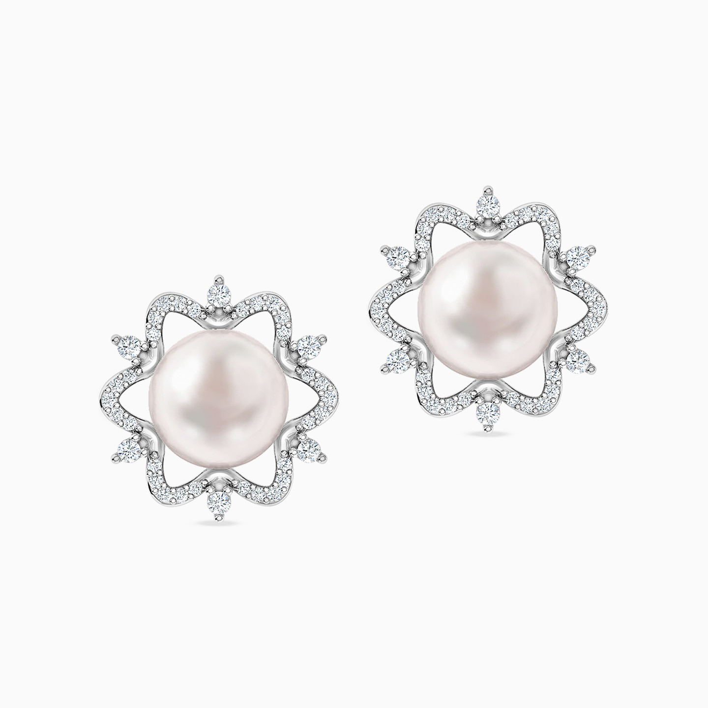 Flower Diamond & Pearl Stud Earrings in 18K Gold Flower Diamond & Pearl Stud Earrings in 18K Gold