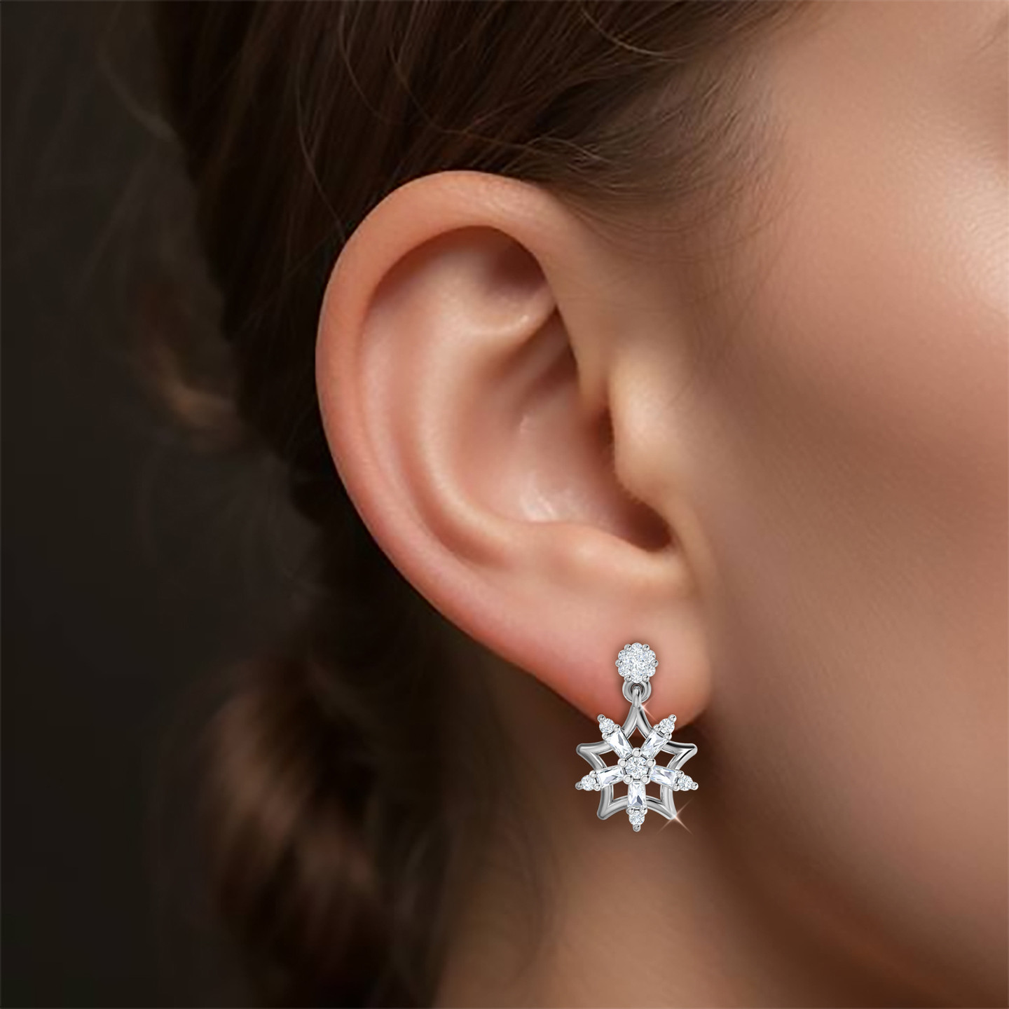 Flower Diamond Drop Earrings in 18K Gold - 4 Flower Diamond Drop Earrings in 18K Gold - 4