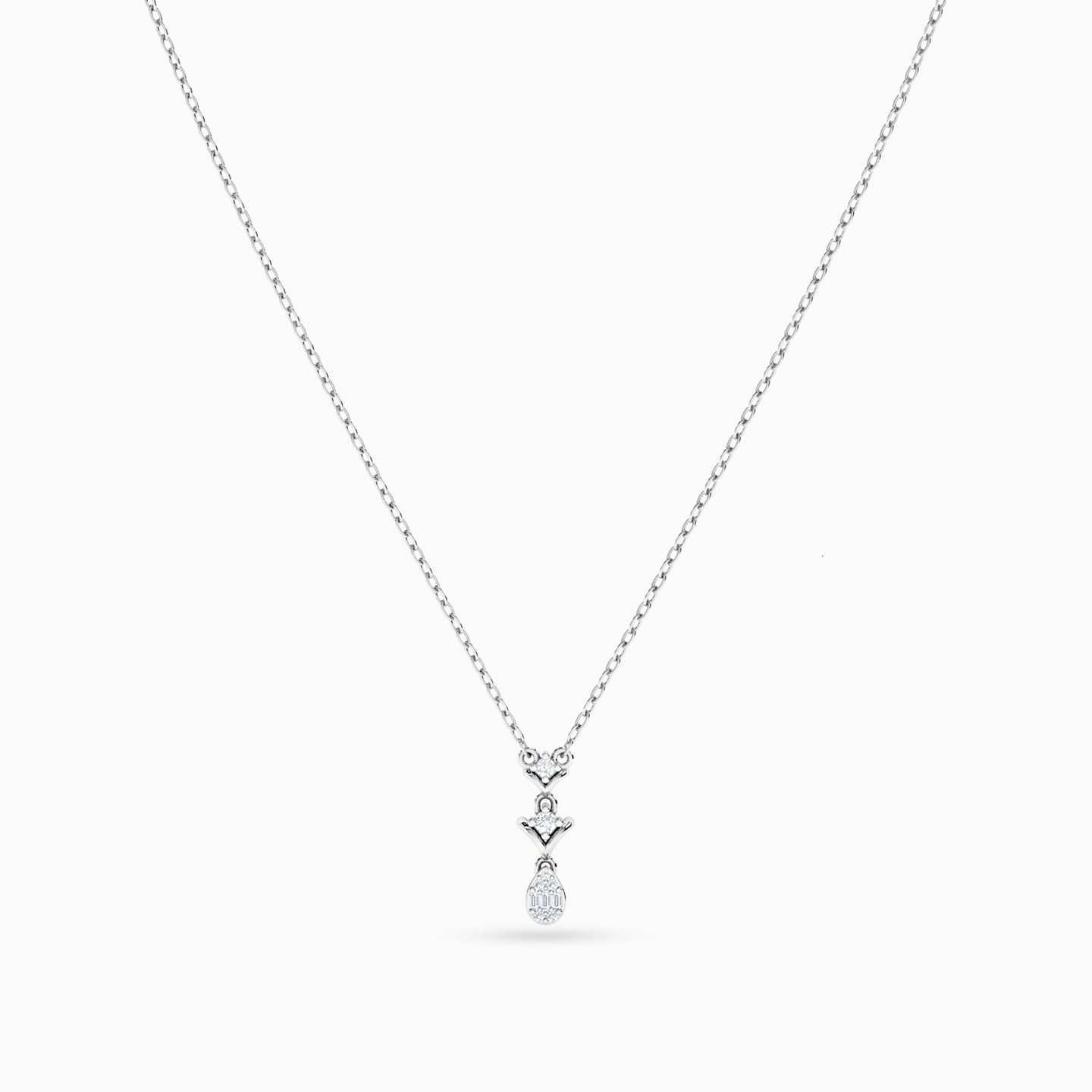 18K Gold Diamond Pendant Necklace - 3