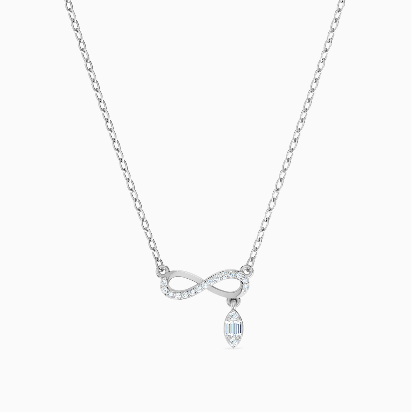 سلسلة ذهب إنفينيتي عيار 18 قيراط مزينة بالألماس سلسلة ذهب إنفينيتي عيار 18 قيراط مزينة بالألماس