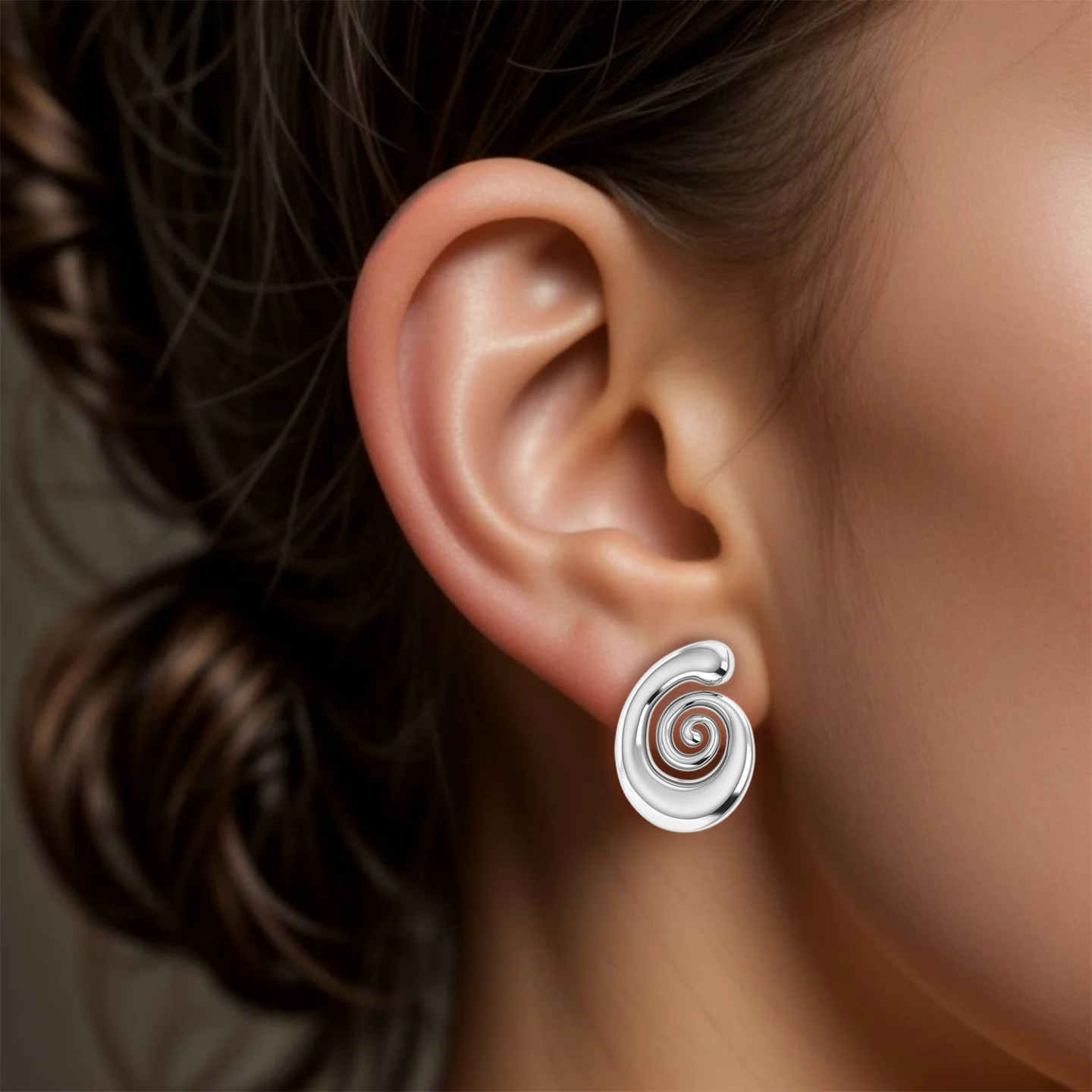 Spiral Motif Stud Earrings in Silver - 2 Spiral Motif Stud Earrings in Silver - 2