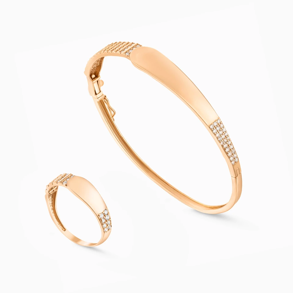 Wavy Cubic Zirconia Half Set in 21K Gold (2 Pieces) Wavy Cubic Zirconia Half Set in 21K Gold (2 Pieces)