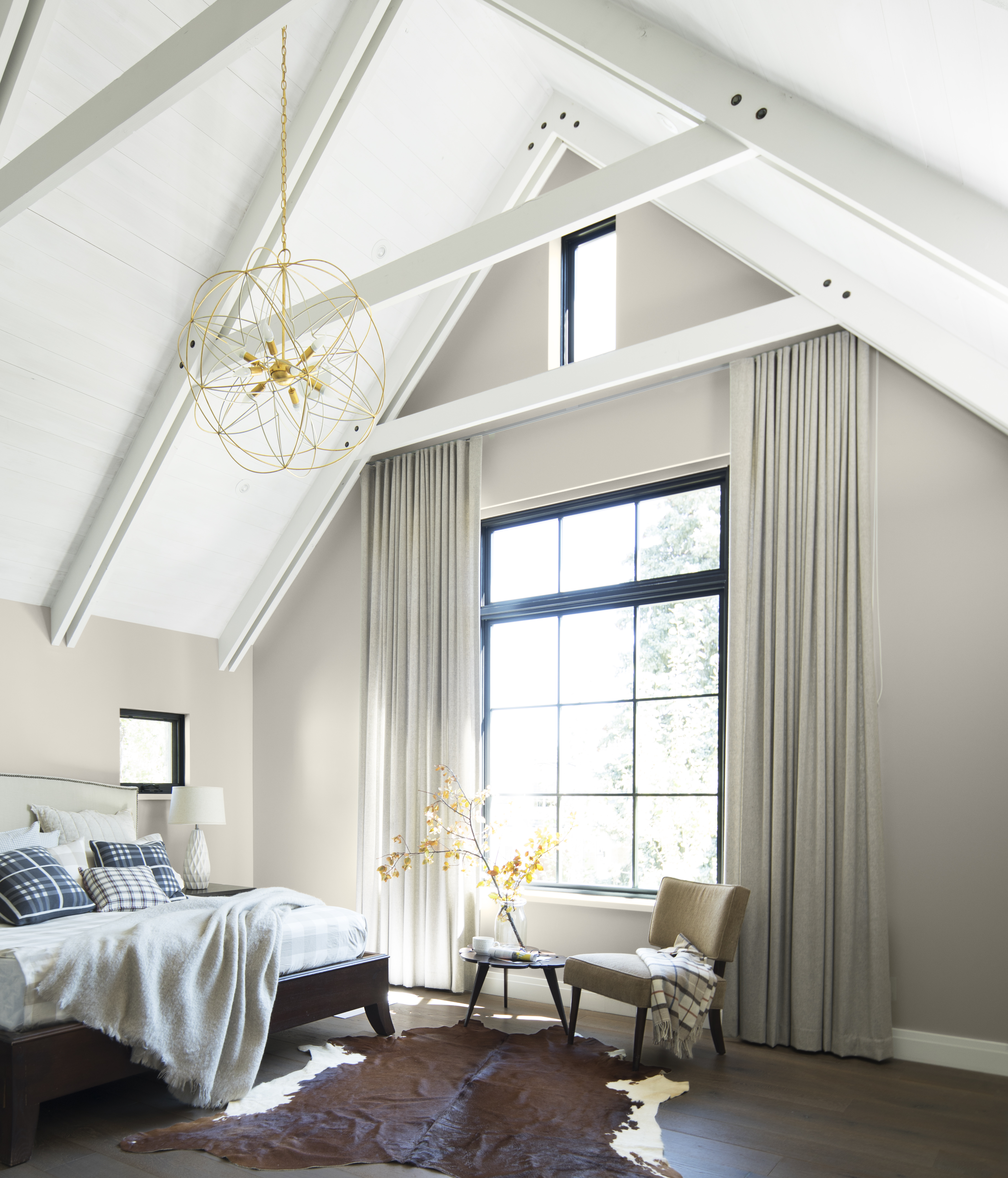 bedroom-with-vaulted-ceiling-and-beams.jpg