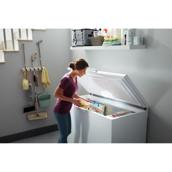 Whirlpool® 16 Cu. Ft. Convertible Chest Freezer with 3 Storage Levels WZC5216LW