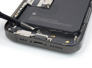 iPhone 14 Pro Charge Port Replacement Service | 30 Mins