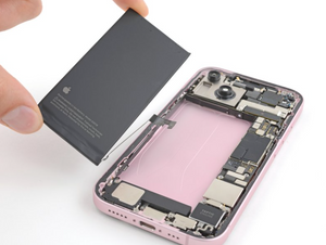 iPhone 15 Battery Replacement Service | 30 Mins