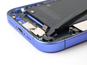 iPhone 16 Charge Port Cleaning Service | 30 Mins