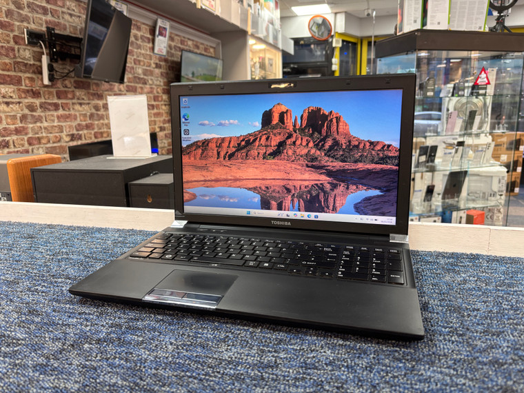 Toshiba Satellite Pro R850 15.6" | Core i3 | 6GB | 240GB SSD | '559-2095'