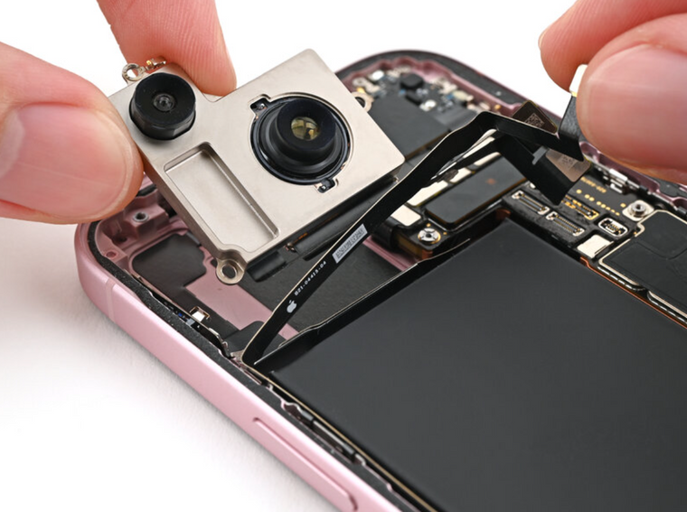 iPhone 15 Rear Camera Replacement Service | 30 Mins