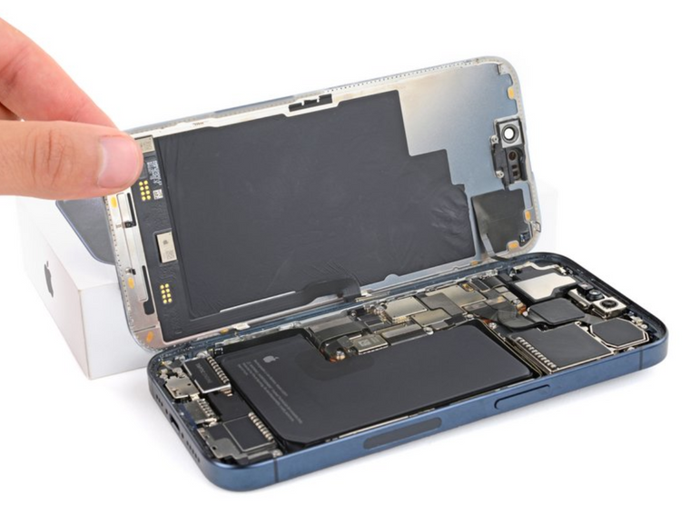 iPhone 15 Pro Screen Replacement Service | OLED | 30 Mins