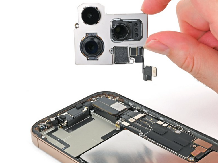 iPhone 16 Pro Rear Camera Replacement Service | 30 Mins