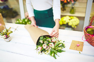 Why Is Flower Delivery a Good Choice for Family Members?