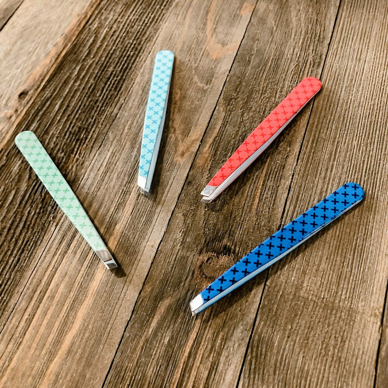 Small sewing tweezers by Riley Blake - Mint Coral Blue Light Blue