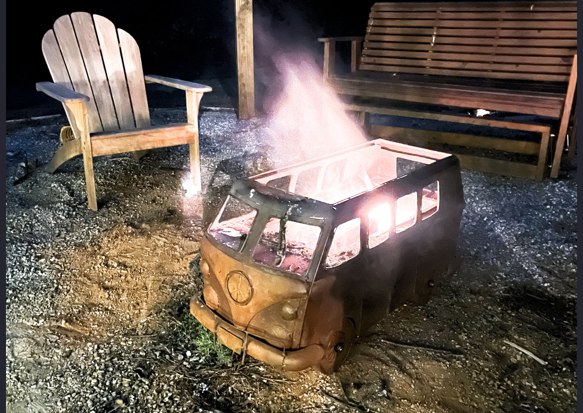自動車 Fire Bug & Volkswagen Van This Twin-Engine VW Firefighting Bus is Probably Not What You're