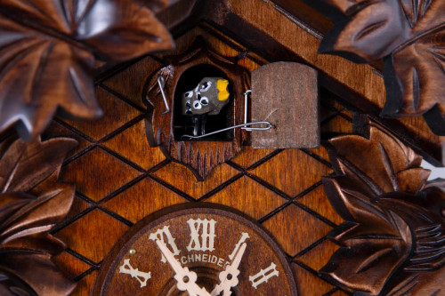 Schneider 7 Leaf/3 Bird 8-Day Traditional German Cuckoo Clock 8T 112/9 Schneider 7 Leaf/3 Bird 8-Day Traditional German Cuckoo Clock 8T 112/9