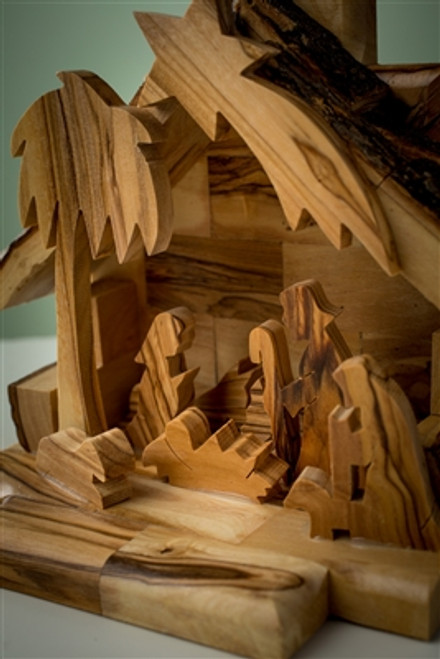Handcrafted Nativity figurines Handcrafted Nativity figurines