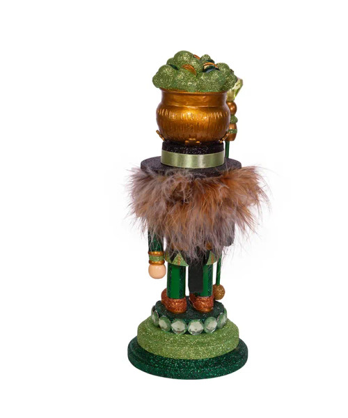Features fully functional wooden lever that moves up and down to open and close the nutcracker's mouth. Features fully functional wooden lever that moves up and down to open and close the nutcracker's mouth.