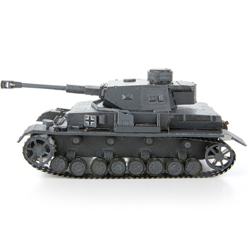 Features 3 unassembled, stainless-steel metal sheets and easy-to-follow instructions to build the popular WWII German tank Features 3 unassembled, stainless-steel metal sheets and easy-to-follow instructions to build the popular WWII German tank