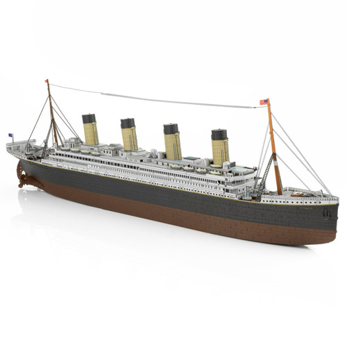 The RMS Titanic Premium Series Metal Model Kit PS2004
