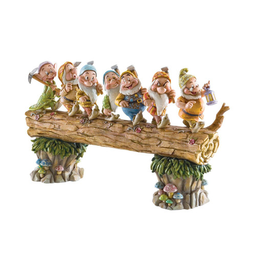 Seven Dwarfs Homeward Bound Figurine 4005434 | Disney Showcase Collection