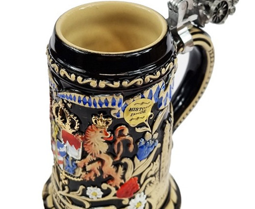 24K Gold Land of Bayern-Bavaria Black German Beer Stein with 3D Horse Wagon Lid 393/SW