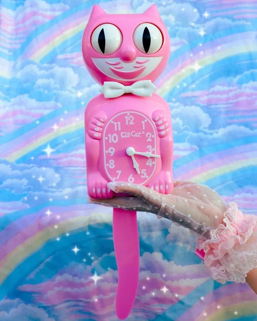Pink Satin Kit-Cat Klock®, BC-53 | Lindenhaus Imports