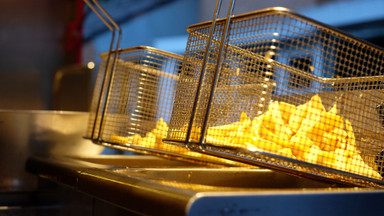 The Dos and Don'ts of a Professional Deep Fryer - Pro Restaurant