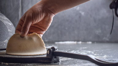 How Do You Keep Dough From Sticking to a Tortilla Press? How Do You Keep Dough From Sticking to a Tortilla Press?