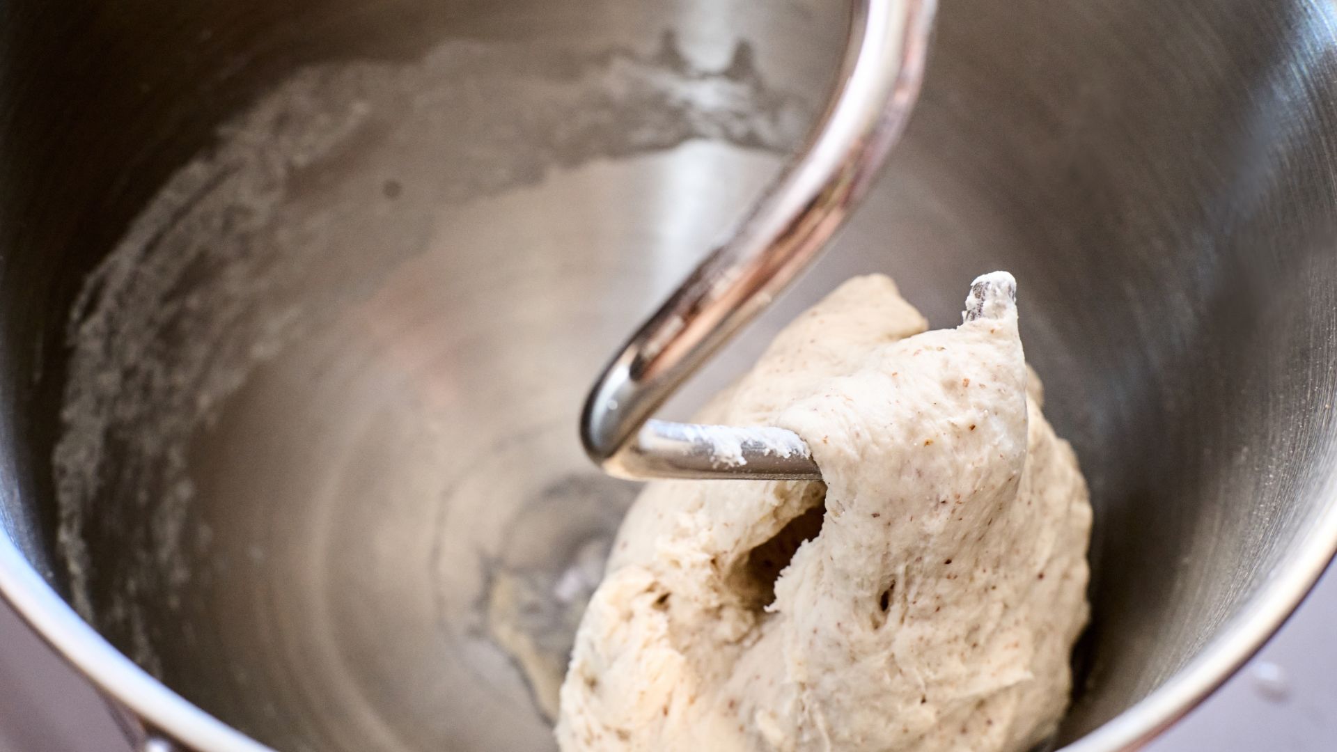 Spiral vs. Mixers How To Choose the Right One Pro