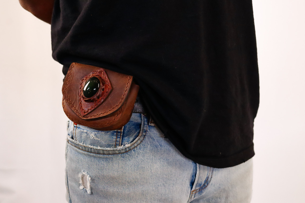 small leather belt pouch