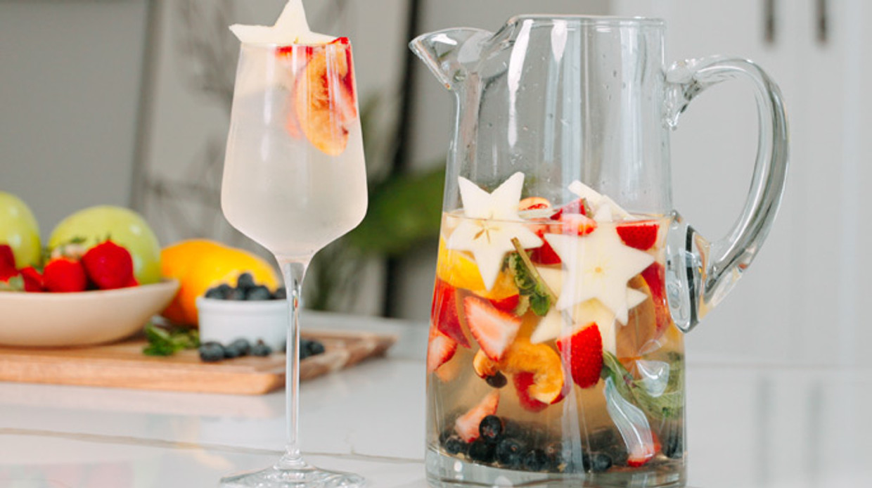 The Easiest Sangria Recipe To Make This Summer The Easiest Sangria Recipe To Make This Summer