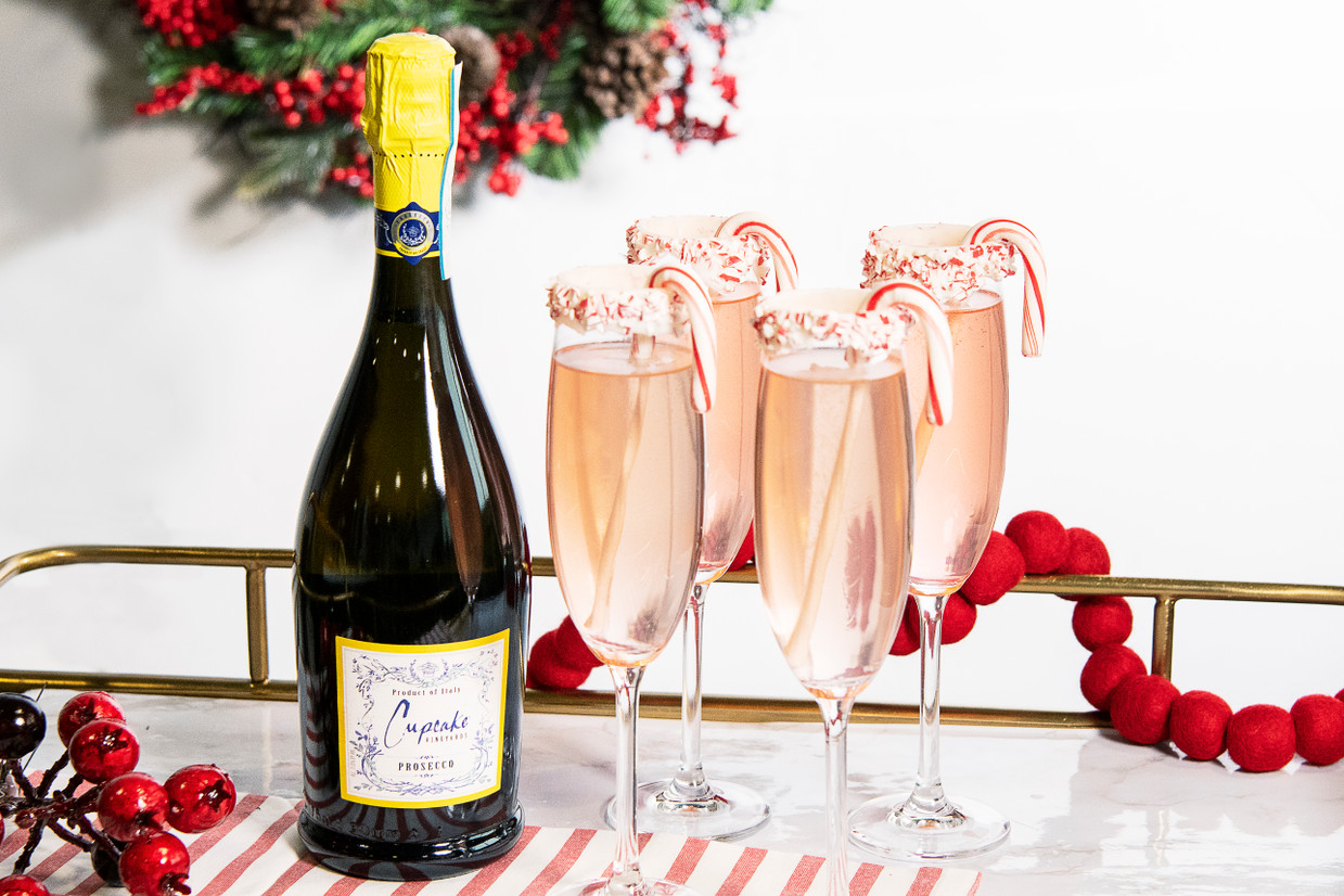 Holiday Brunch Cocktails to Sip While Opening Presents  Holiday Brunch Cocktails to Sip While Opening Presents