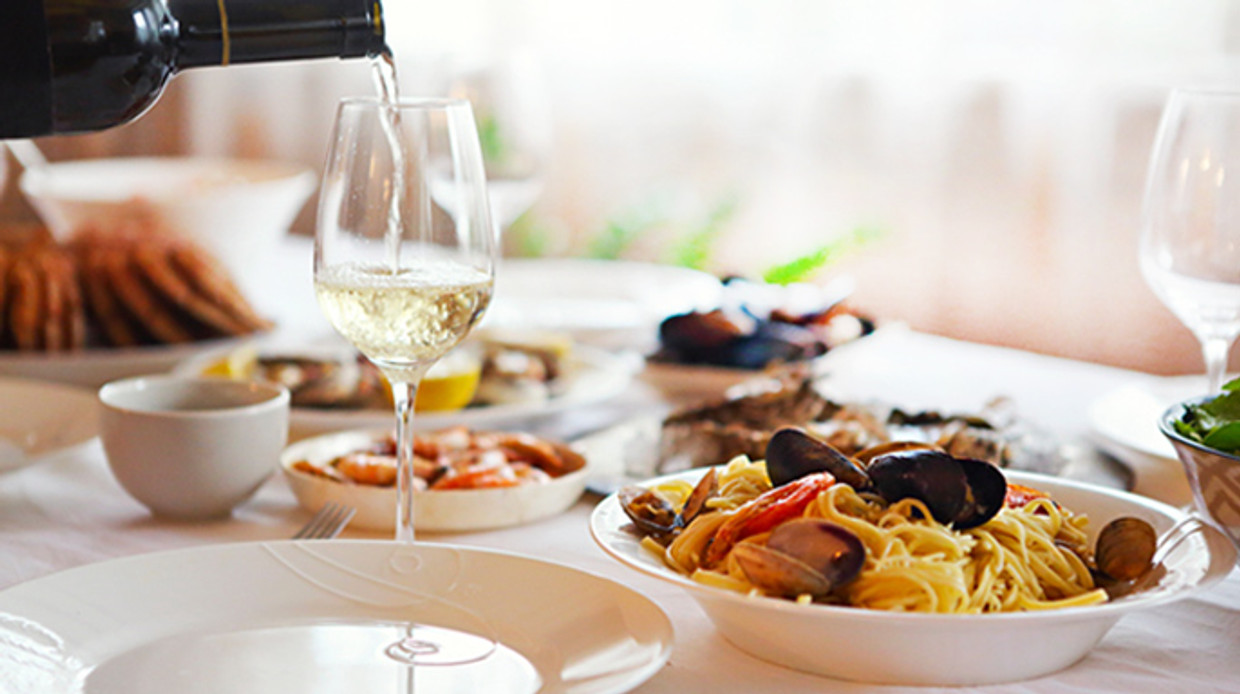 5 Wines You Need To Try With Fresh Florida Seafood 5 Wines You Need To Try With Fresh Florida Seafood