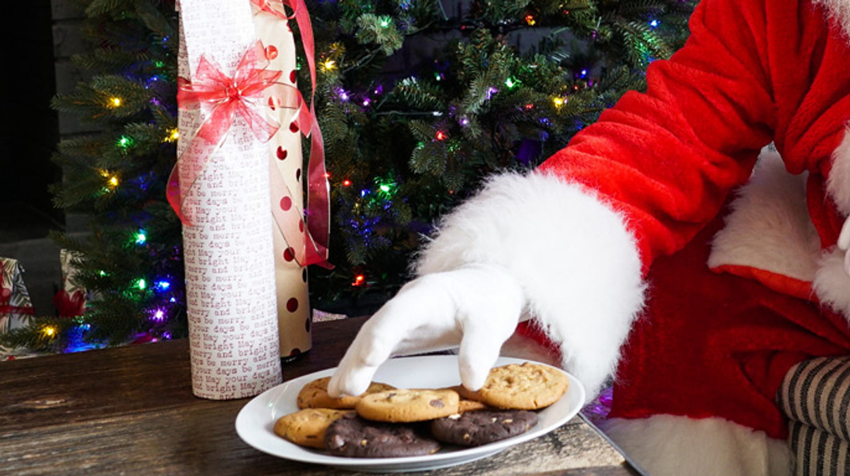Boozy Cocktails and Cocktails To Bring to a Holiday Cookie Exchange Boozy Cocktails and Cocktails To Bring to a Holiday Cookie Exchange