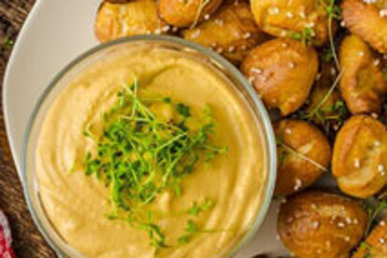 Beer Cheese + Soft Pretzels