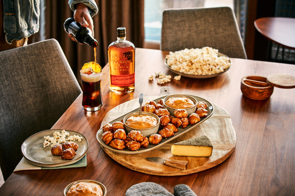 Boozy Bites & Batch Cocktails for Your Long Weekend Boozy Bites & Batch Cocktails for Your Long Weekend